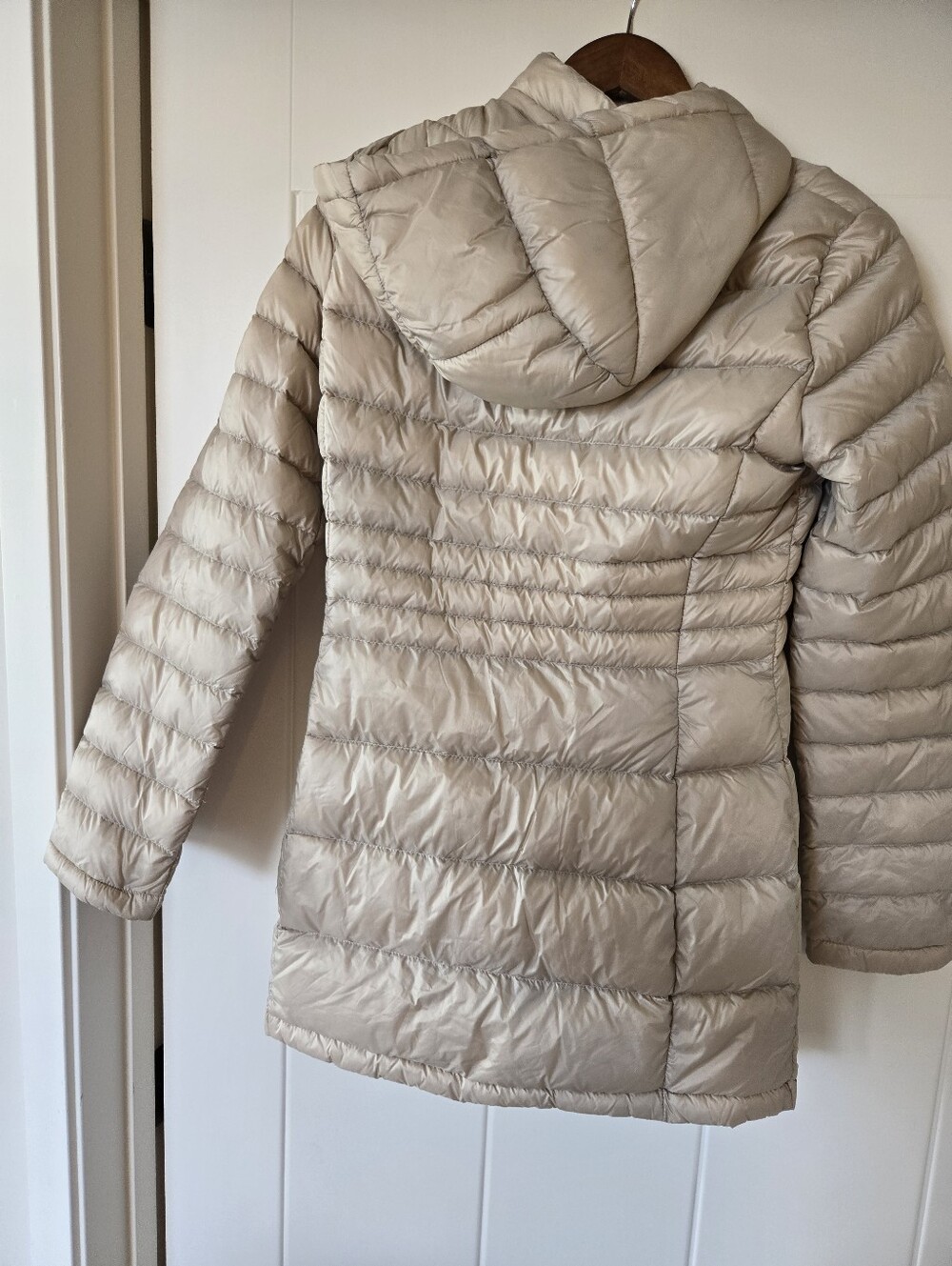 Women's M Sears Light Beige Puffer Jacket Down Filled. Vintage, Worn Seldom. - Picture 2 of 7